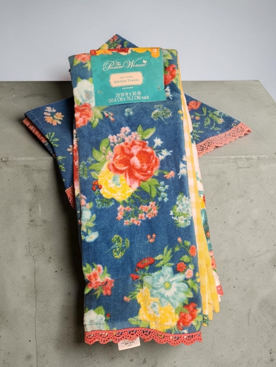 The Pioneer Woman Denim - The Pioneer Woman The Pioneer Woman Kitchen Towels with Lace Trim